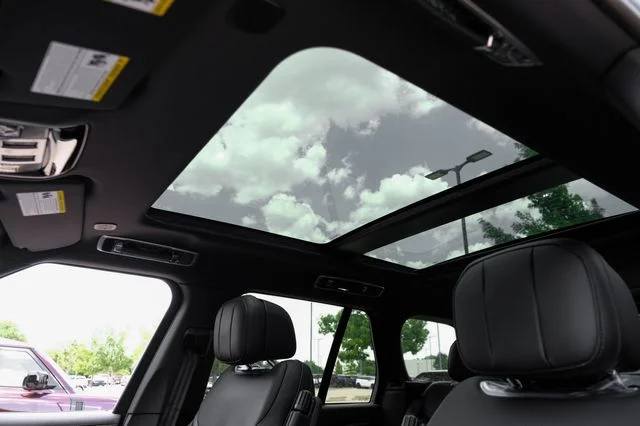 New 2026 Charente Grey Land Rover SE image 5
