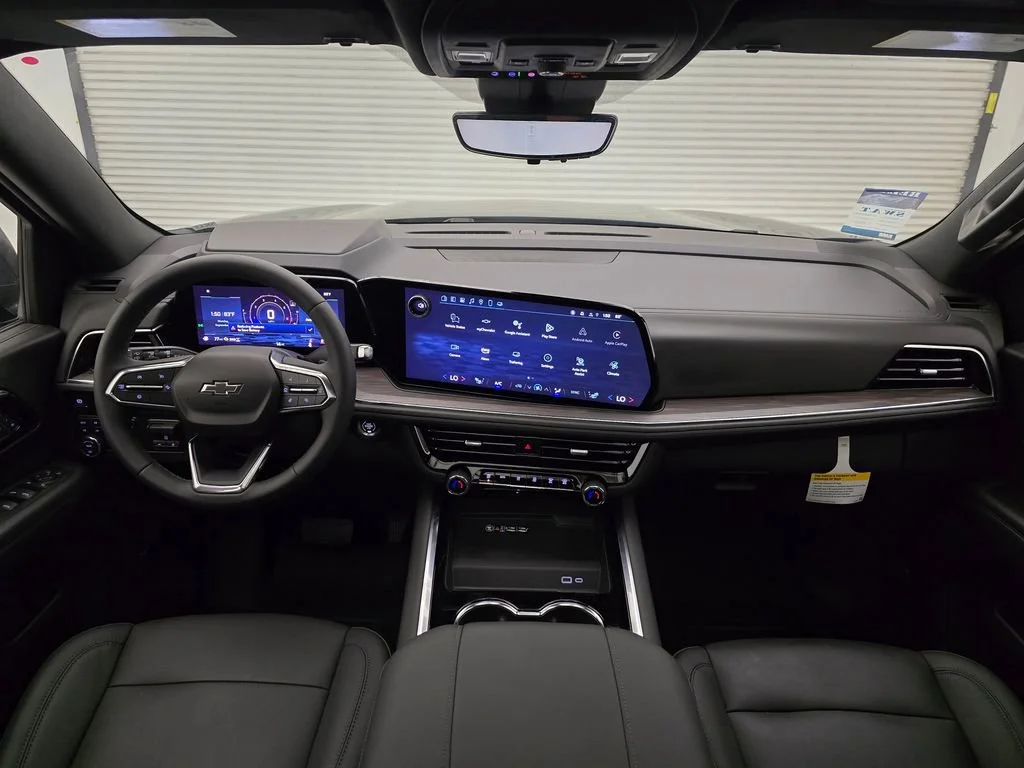 2025 Chevrolet Suburban Z71 - Photo 52