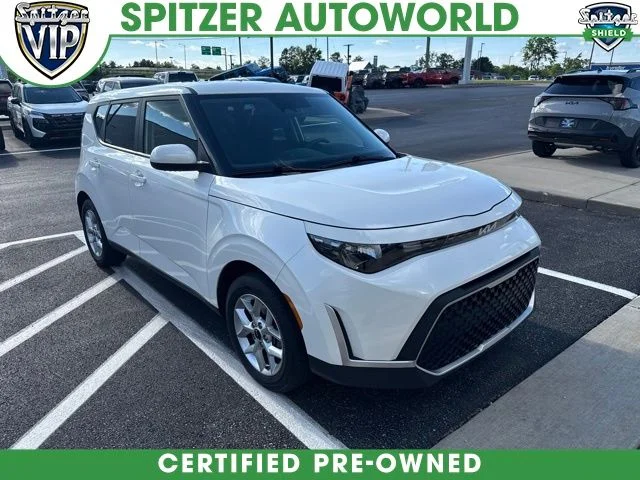 Used 2023 White Kia LX image 1