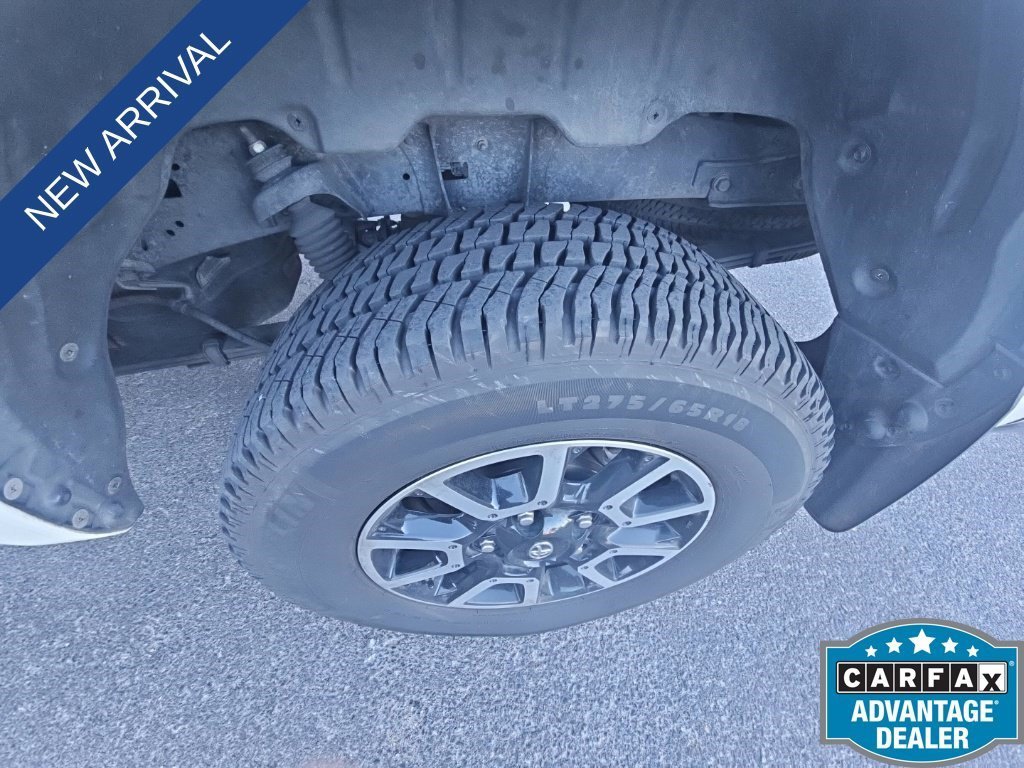 Used 2014 Super White Toyota SR5 image 28