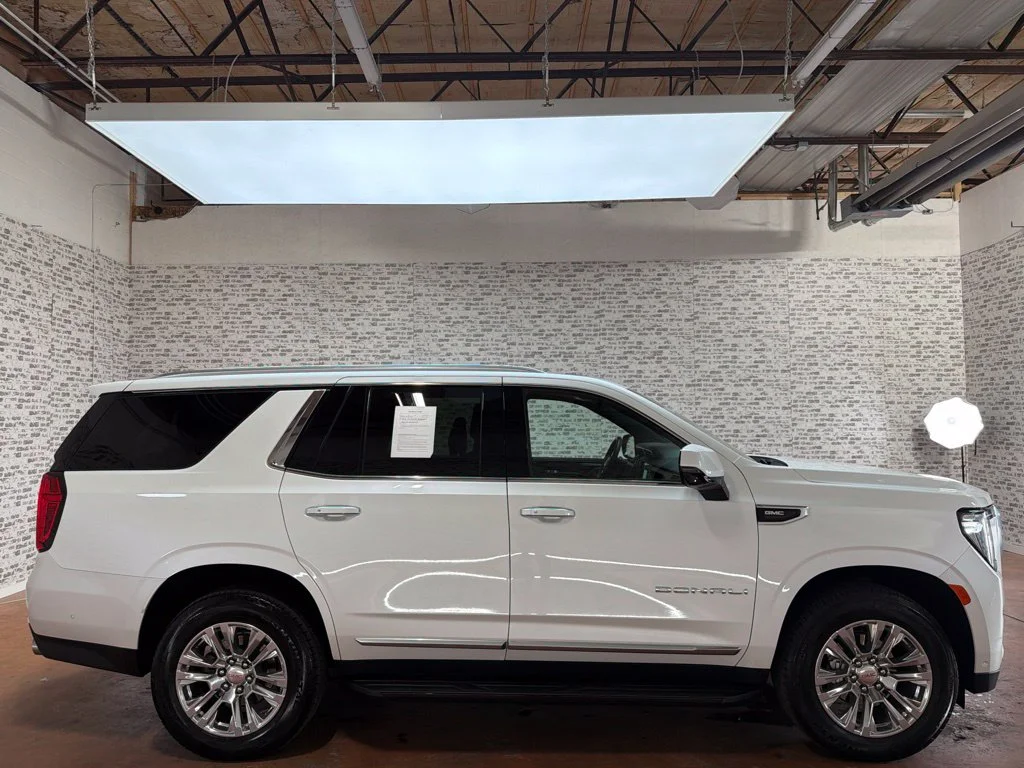 Used 2024 White Frost Tricoat GMC Denali image 8