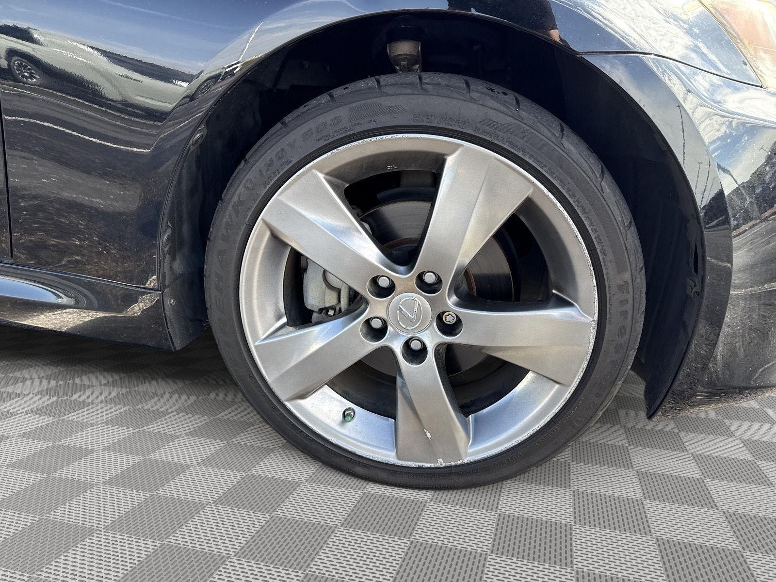 Used 2011 Obsidian Lexus Base image 27