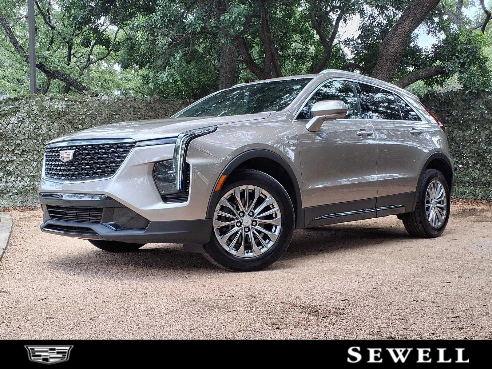 2024 Cadillac XT4 Premium Luxury AWD's photo