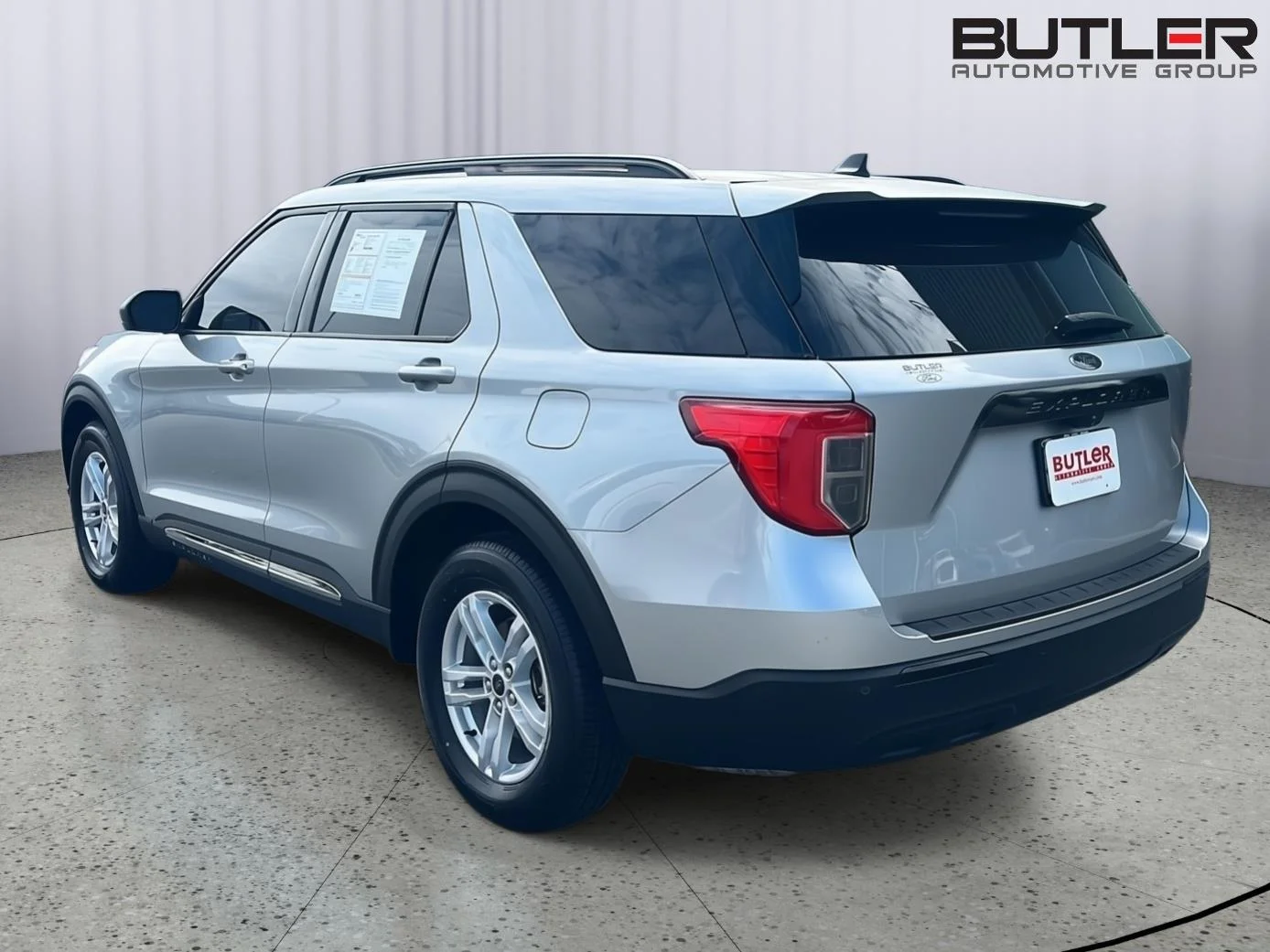 Certified Used 2024 Iconic Silver Ford XLT image 4