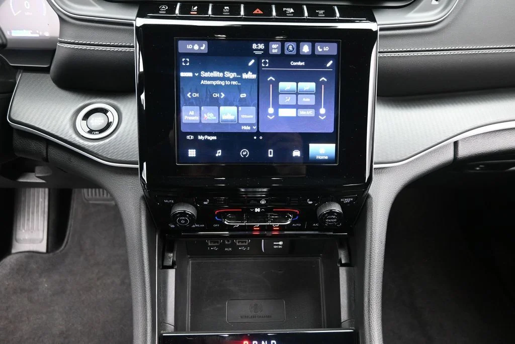 Used 2024 Red Jeep Altitude X image 19