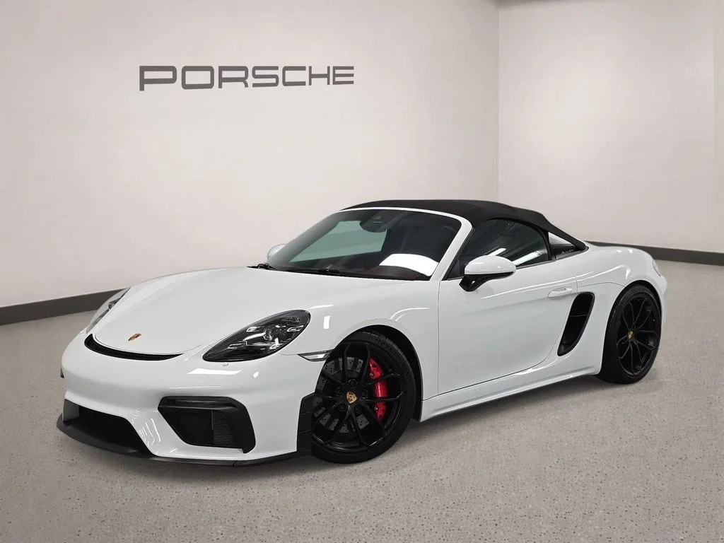 2022 Porsche 718 Cayman Spyder's photo