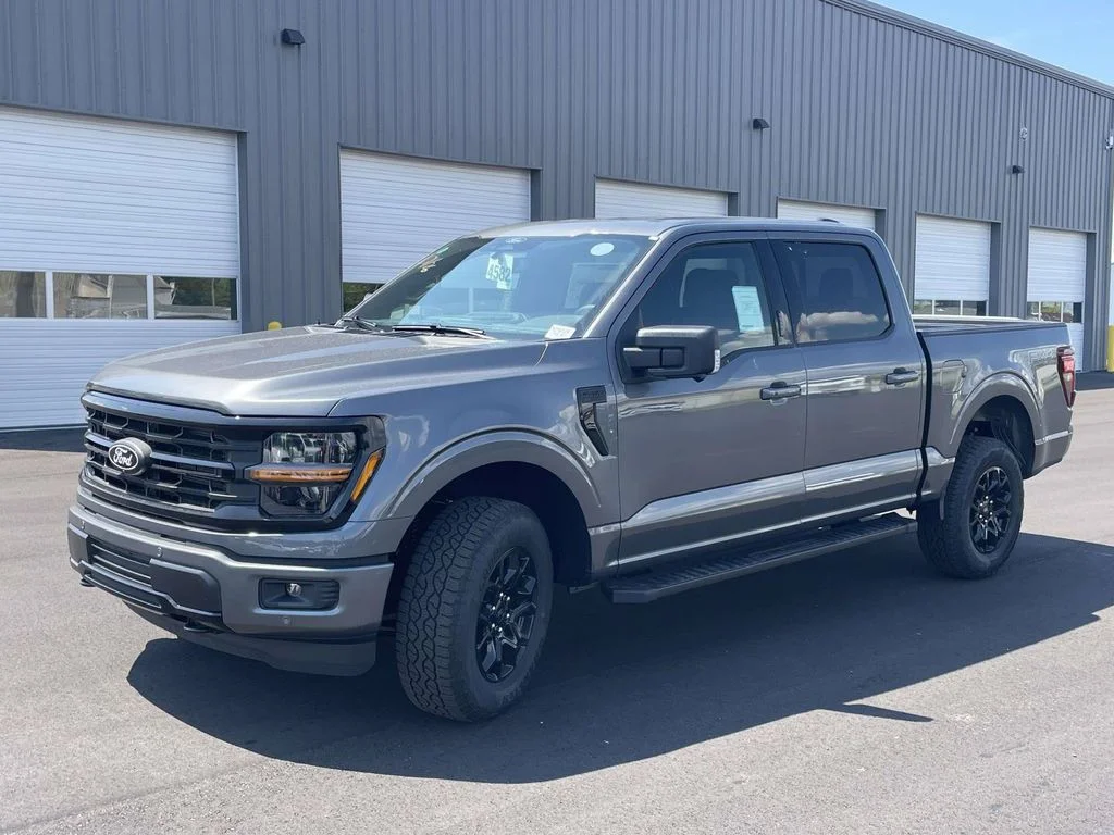 New 2026 Gray Ford XLT image 7