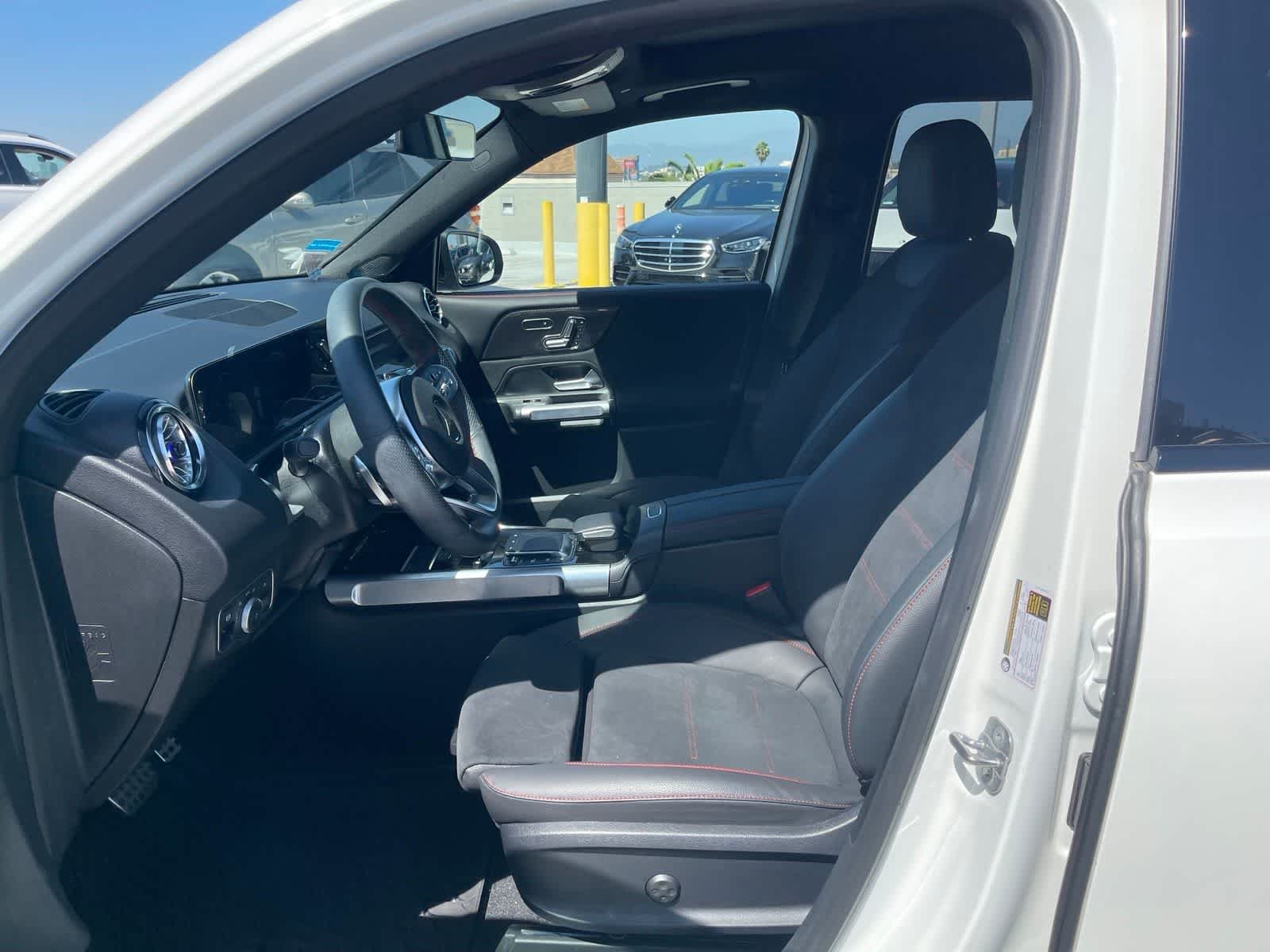 Used 2023 Polar White Mercedes-Benz GLB 250 image 6