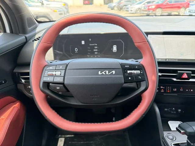 New 2026 White Kia SX-Prestige image 10