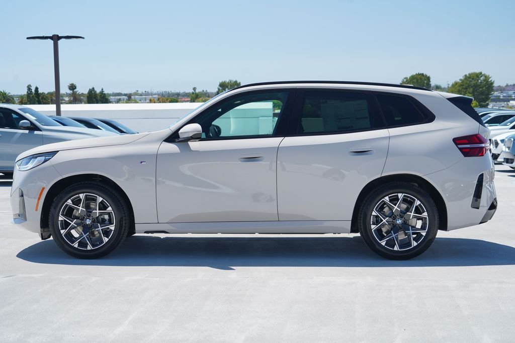 New 2026 Dune Grey Metallic BMW 30 xDrive image 4