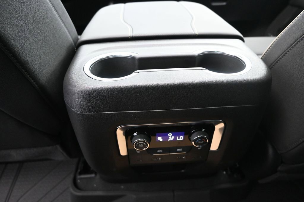 2026 Chevrolet Tahoe Premier - Photo 19