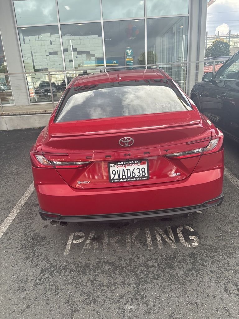 2025 Toyota Camry SE photo 3