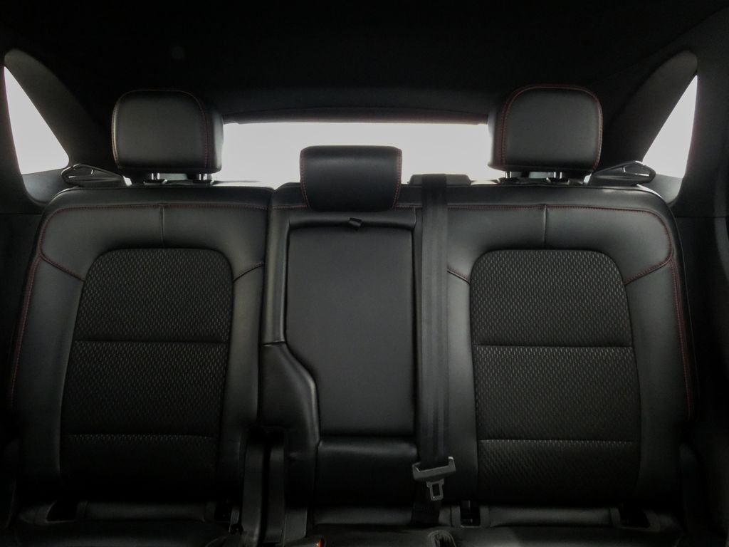 Used 2025 Gray Ford ST-Line image 30