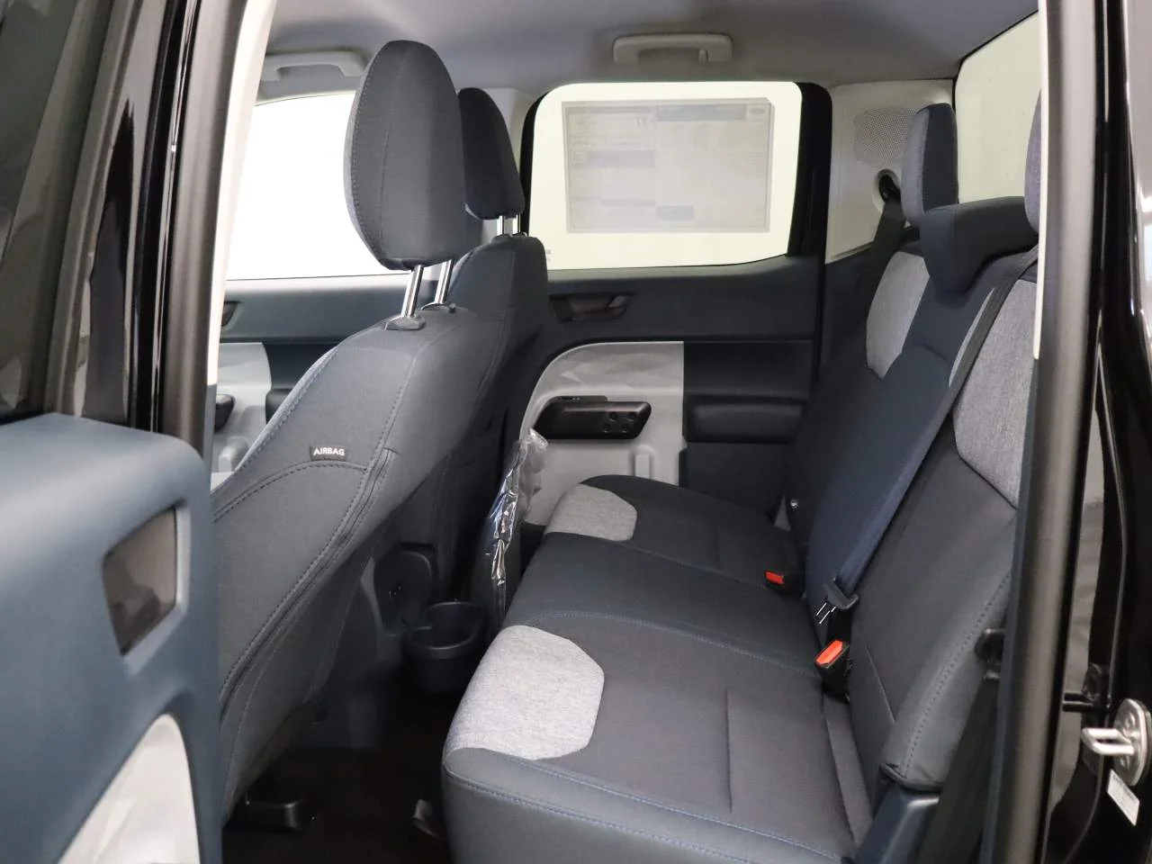New 2026 Shadow Black Ford XLT image 16