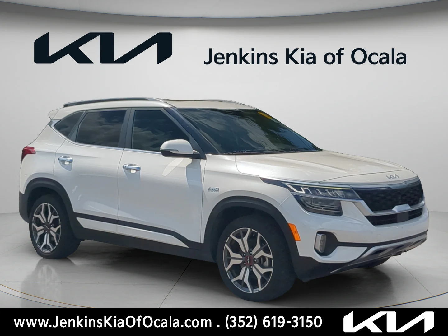 Used 2023 Snow White Pearl Kia SX image 3