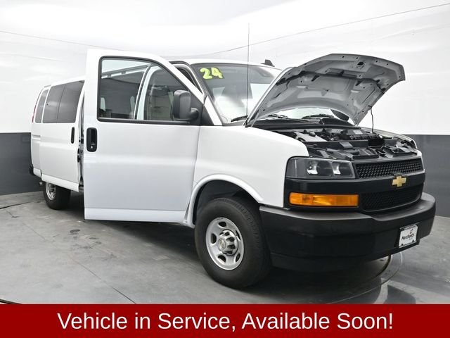 Used 2024 White Chevrolet LS image 39