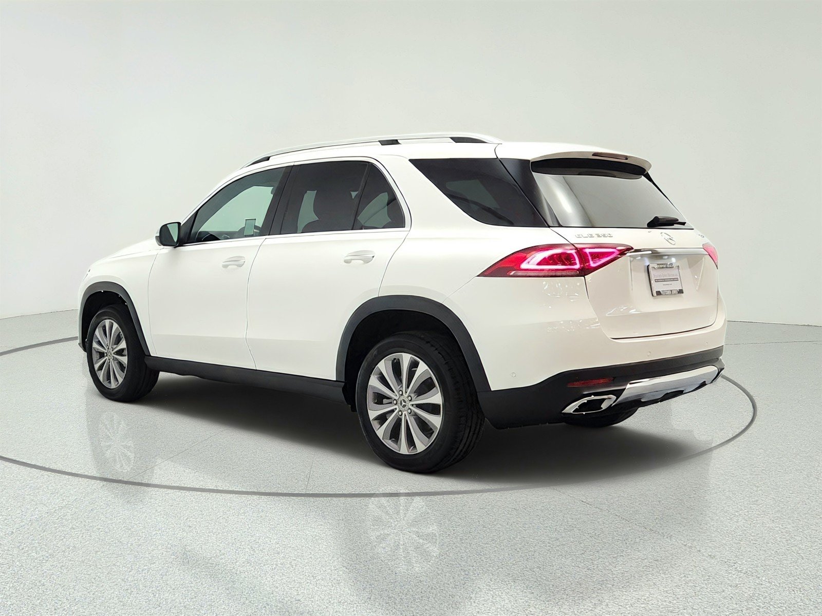Certified Used 2023 Polar White Mercedes-Benz GLE 350 4MATIC® SUV image 7