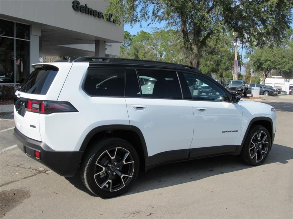 New 2026 Bright White Clear-Coat Exterior Paint Jeep Overland image 6