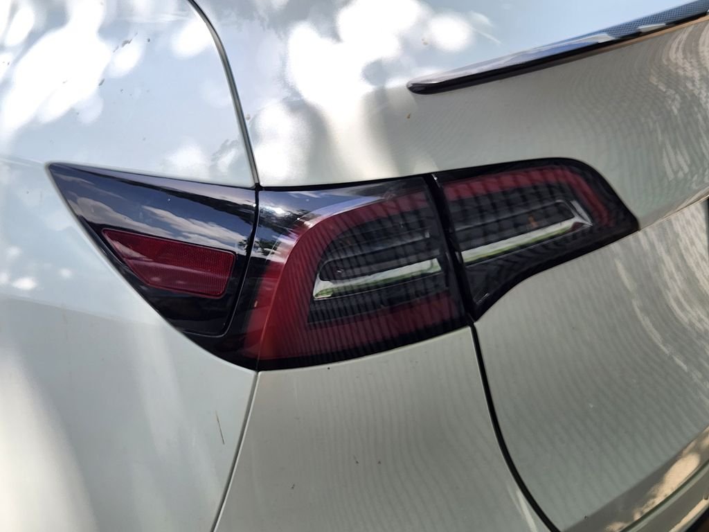 Used 2022 Pearl White Multi-Coat Tesla Performance image 8