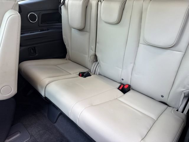 New 2026 CRYSTAL WHITE PEARL Subaru Limited 7-Passenger image 20