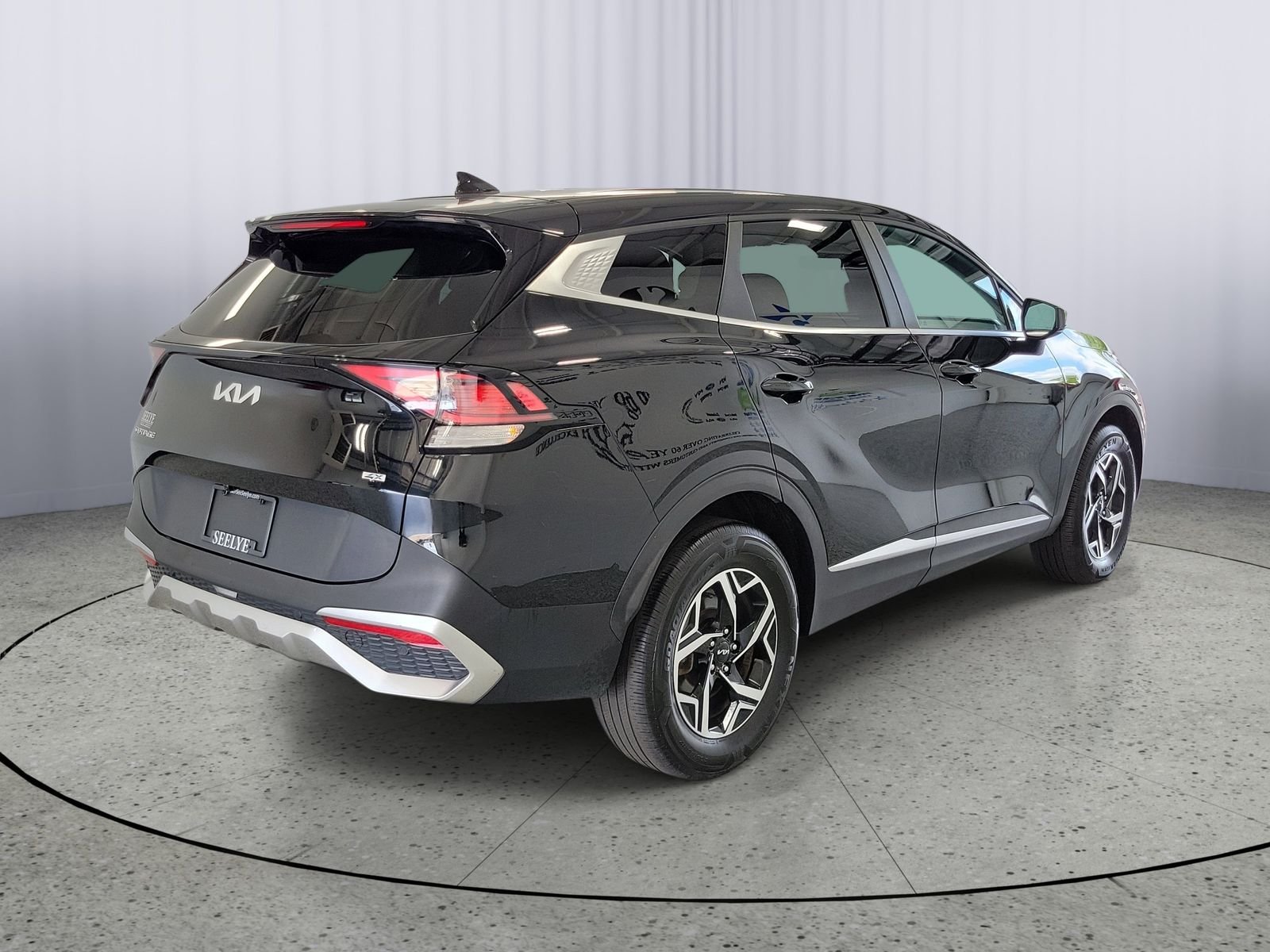 Used 2023 Black Kia LX image 2