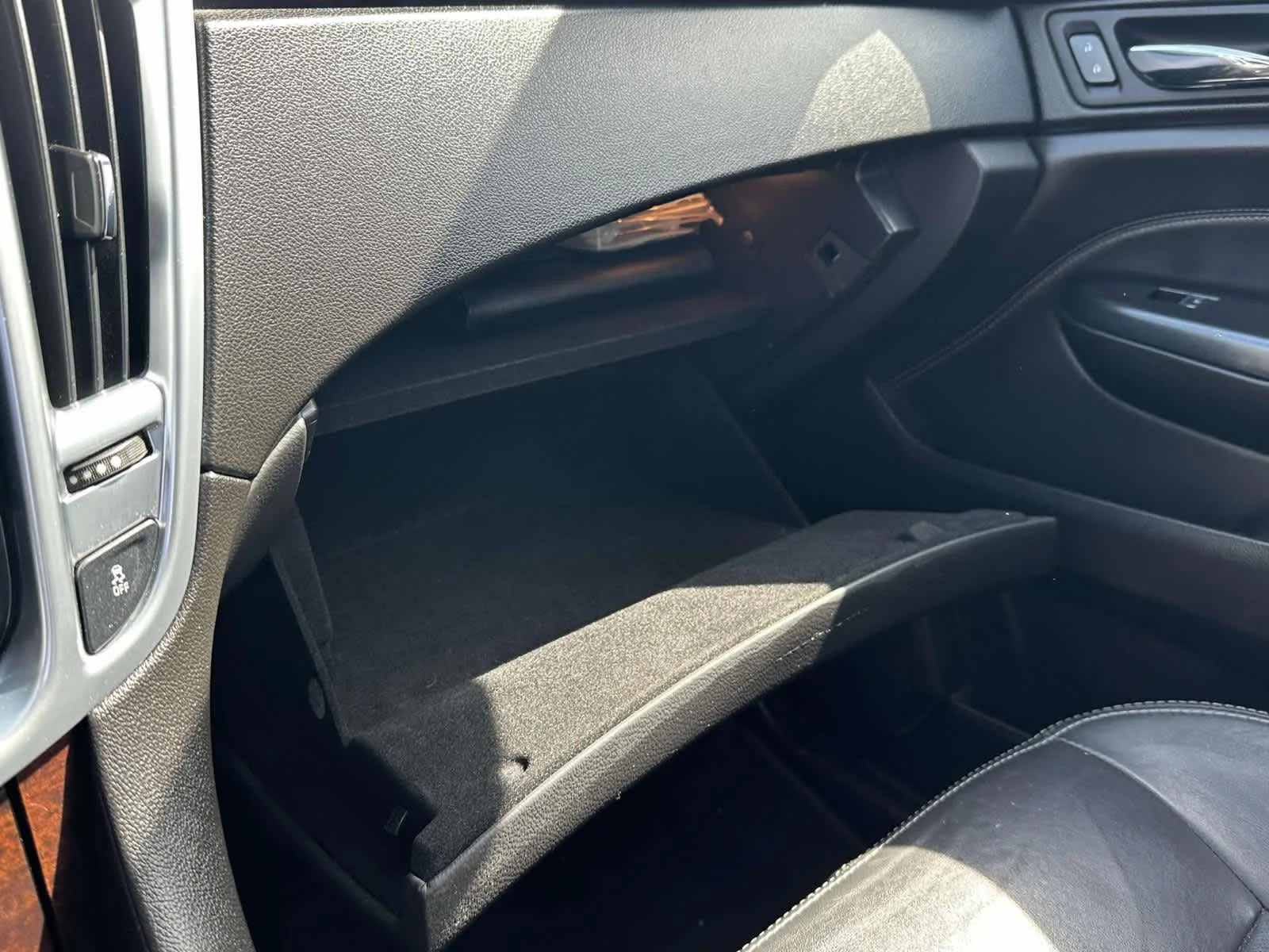 Used 2016 Black Raven Cadillac Luxury Collection image 40