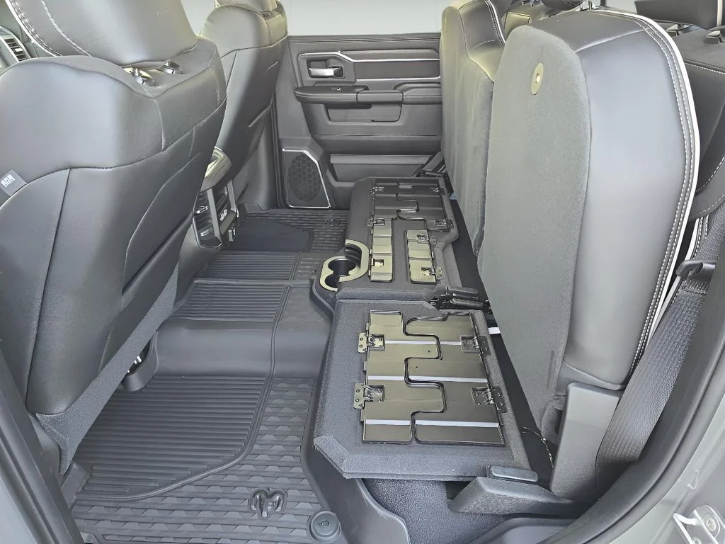 New 2026 Ceramic Gray Clear-Coat Exterior Paint RAM Laramie image 29