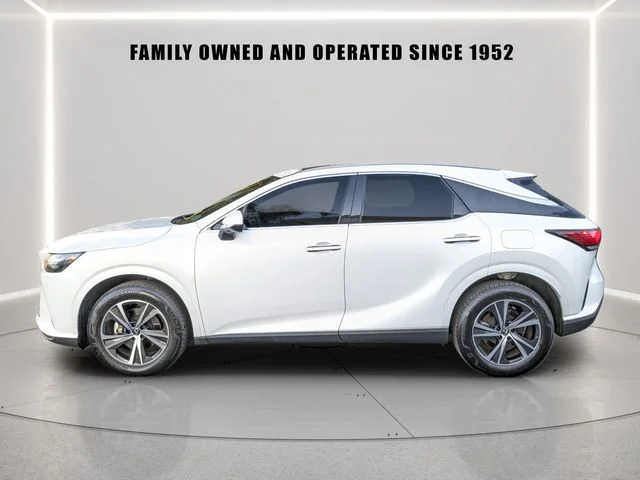 Used 2024 White Lexus 350 Premium image 3
