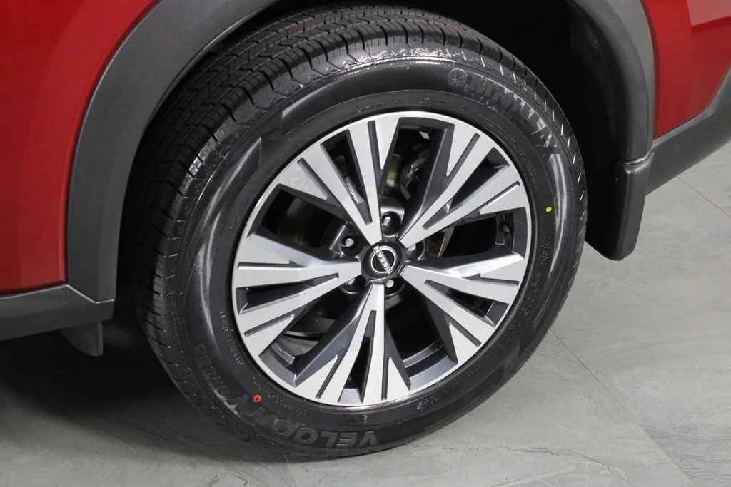 2022 Nissan Rogue SV - Photo 13