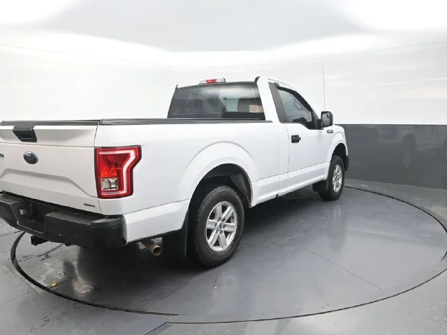 Used 2016 White Ford XL image 8