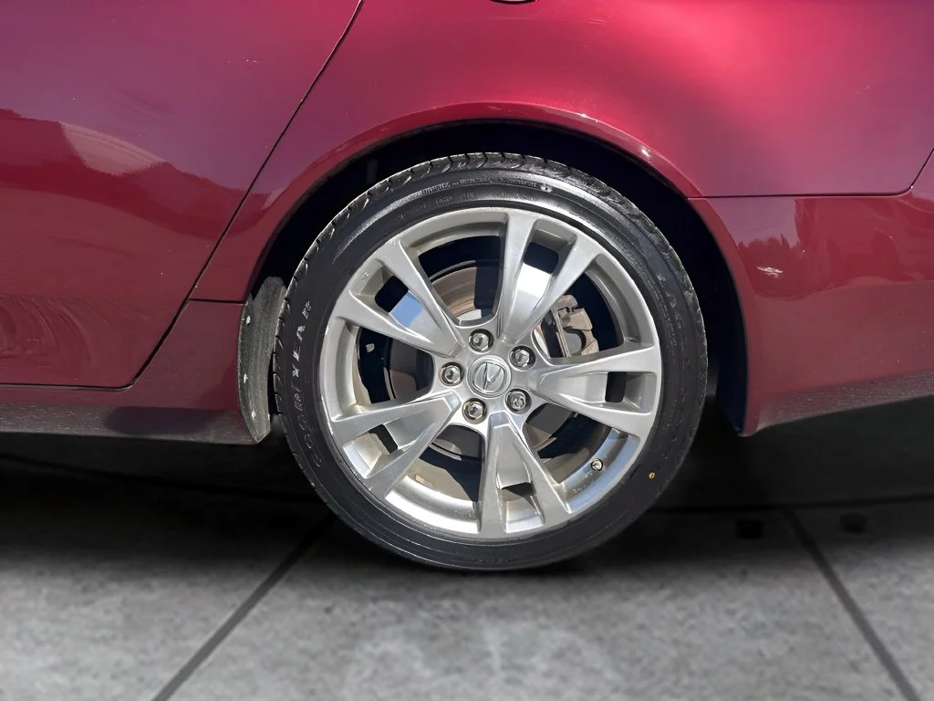Used 2012  Acura SH-AWD image 31