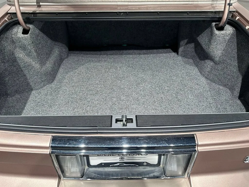 Used 1989  Cadillac NA image 38