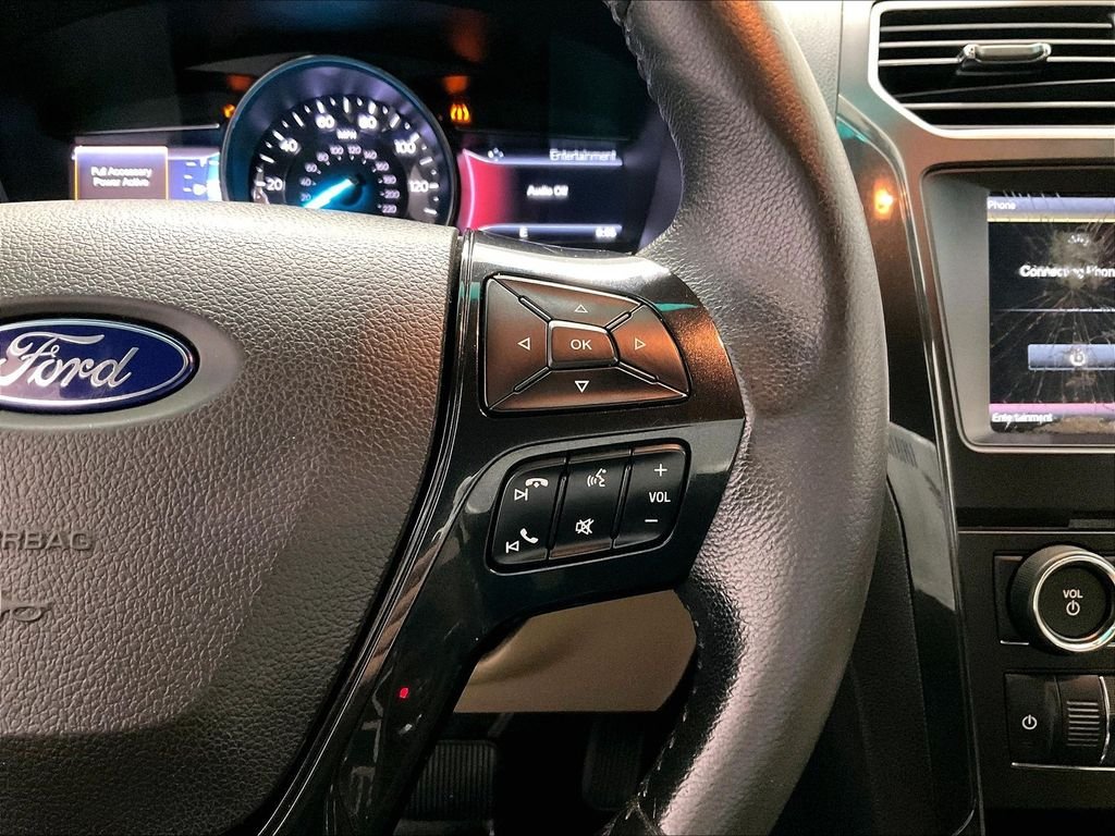 Used 2016 Oxford White Ford XLT image 23