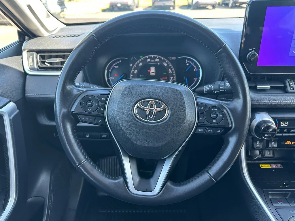Used 2023 Gray Toyota XLE Premium image 19