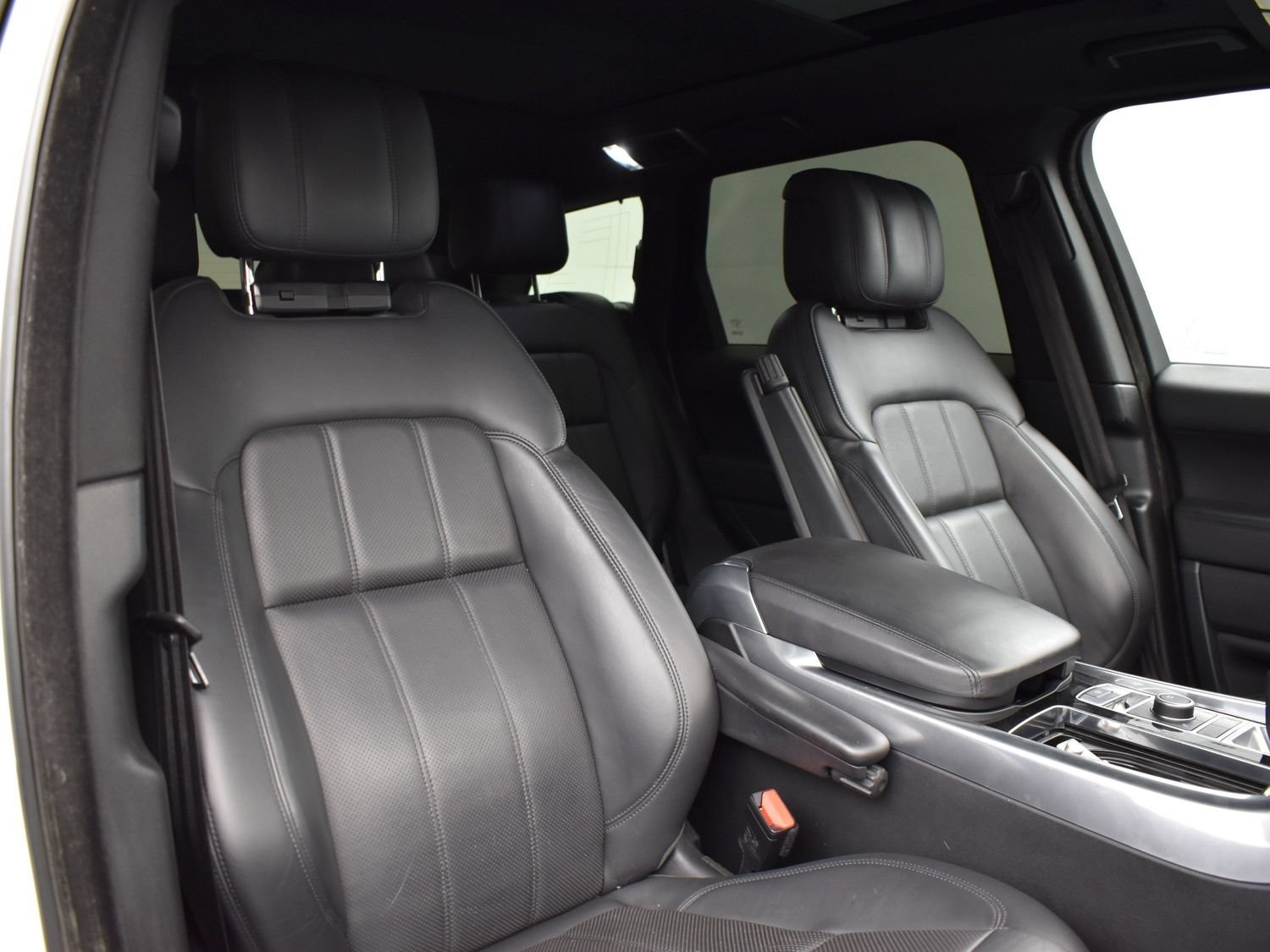 Used 2019 Fuji White Land Rover HSE image 19