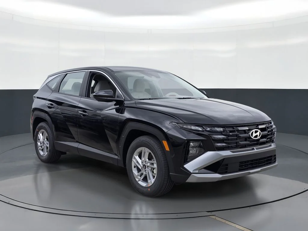 New 2026 Black Hyundai SE image 2