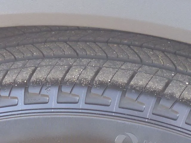 Used 2024 Gray Ford Active image 18
