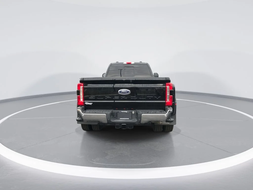 Used 2023 Black Ford Lariat image 7