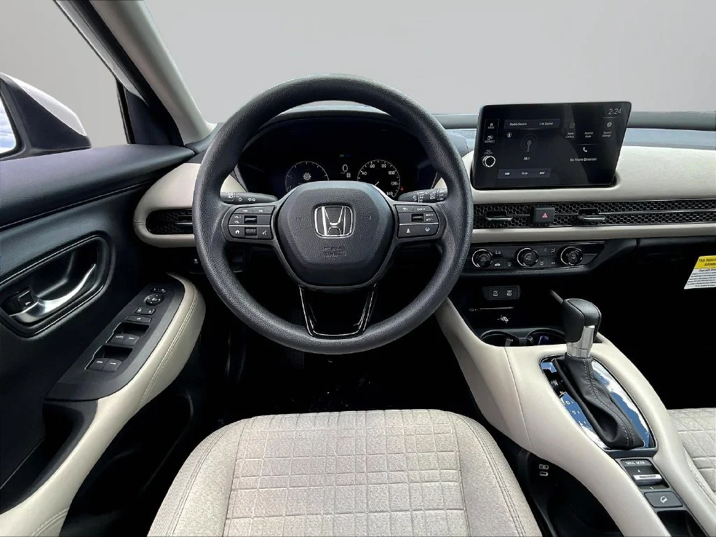 New 2027 Platinum White Pearl Honda LX AWD image 15