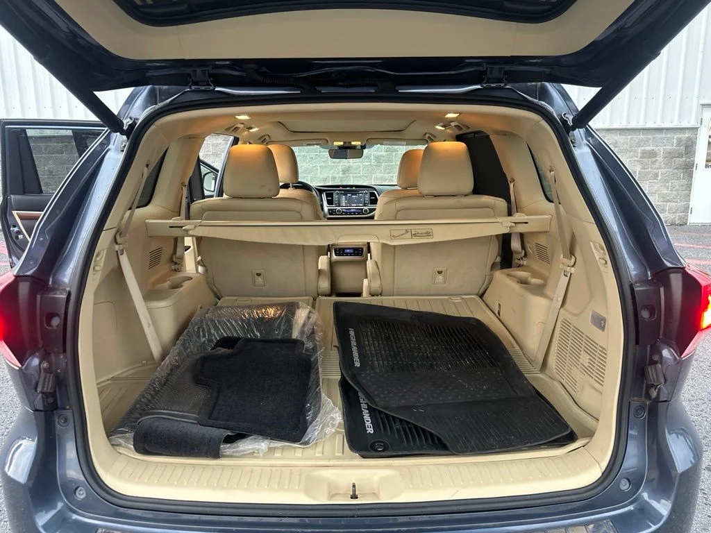 Used 2018 Shoreline Mist Toyota Limited Platinum image 11