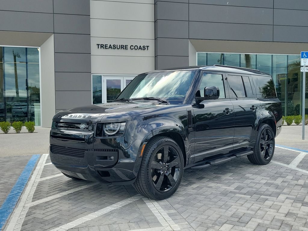 New 2026 Santorini Black Land Rover V8 image 1