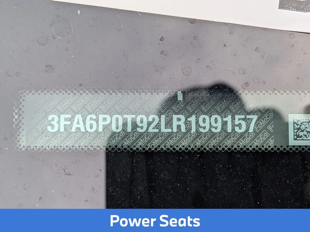 Used 2020 Silver Ford SE image 9