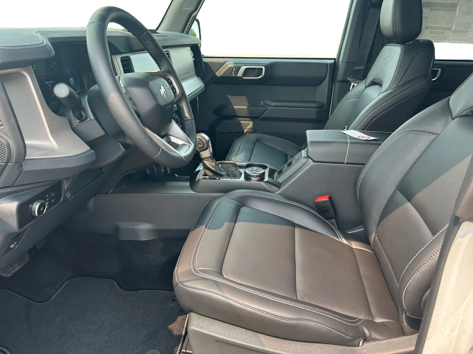 New 2026 Avalanche Grey Ford Outer Banks image 14