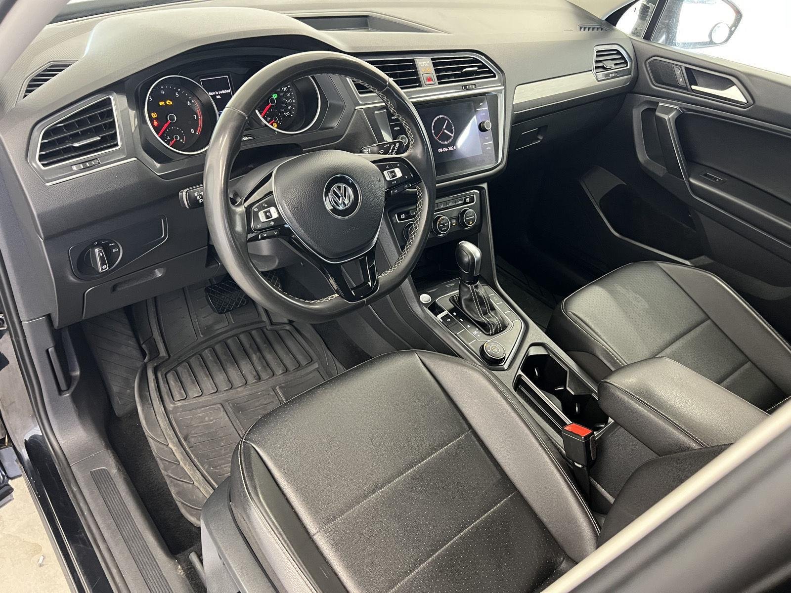 2021 Volkswagen Tiguan SE - Photo 13