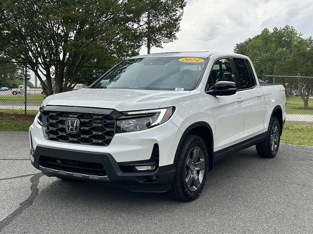 Used 2024 White Honda TrailSport image 4