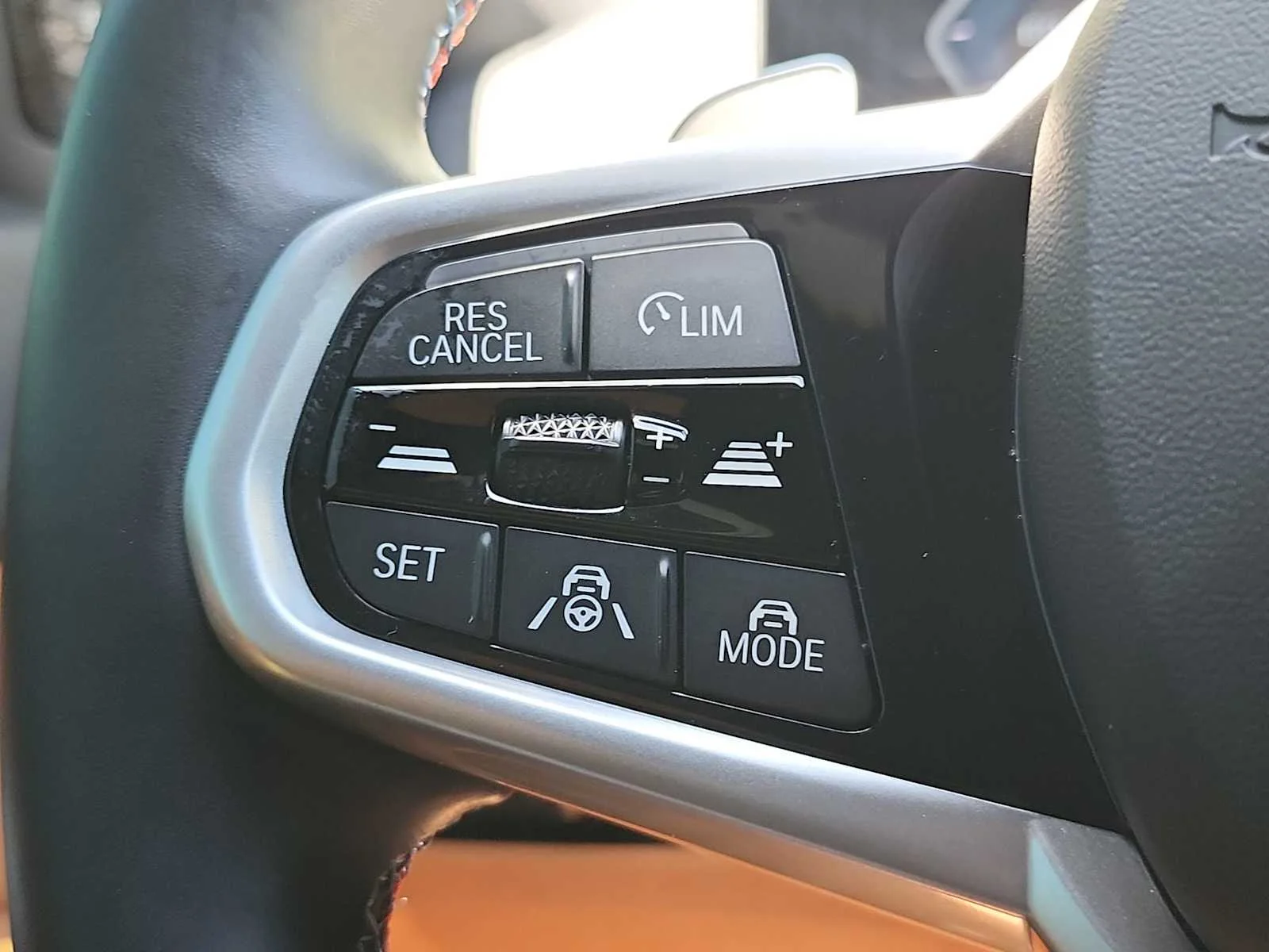 Used 2025 Tanzanite Blue II Metallic BMW M340i image 28