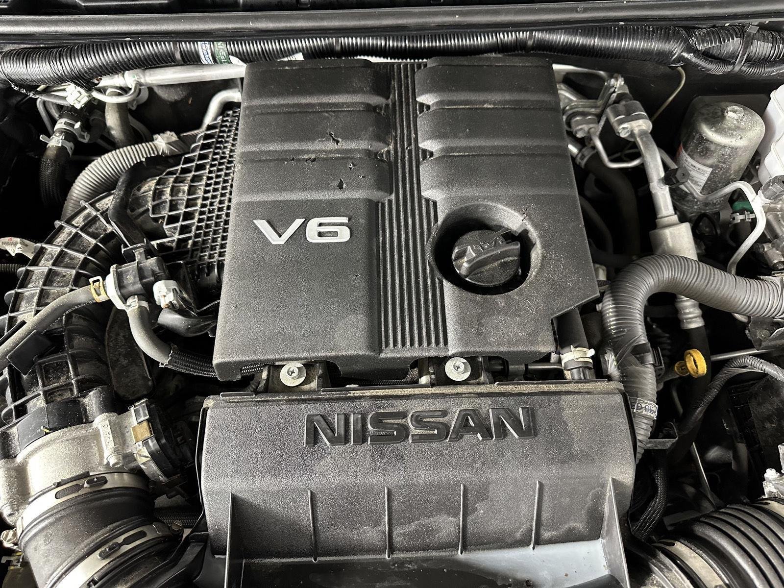 Used 2023 Glacier White Nissan PRO-4X image 32
