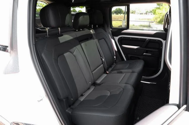 2025 Land Rover Defender V8 - Photo 47