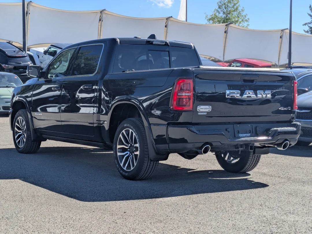 New 2026 Black RAM Limited Longhorn - - 4x4 - 5.7L HEMI V8 eTorque - Premium Leather - Pano Sunroof & More! image 6