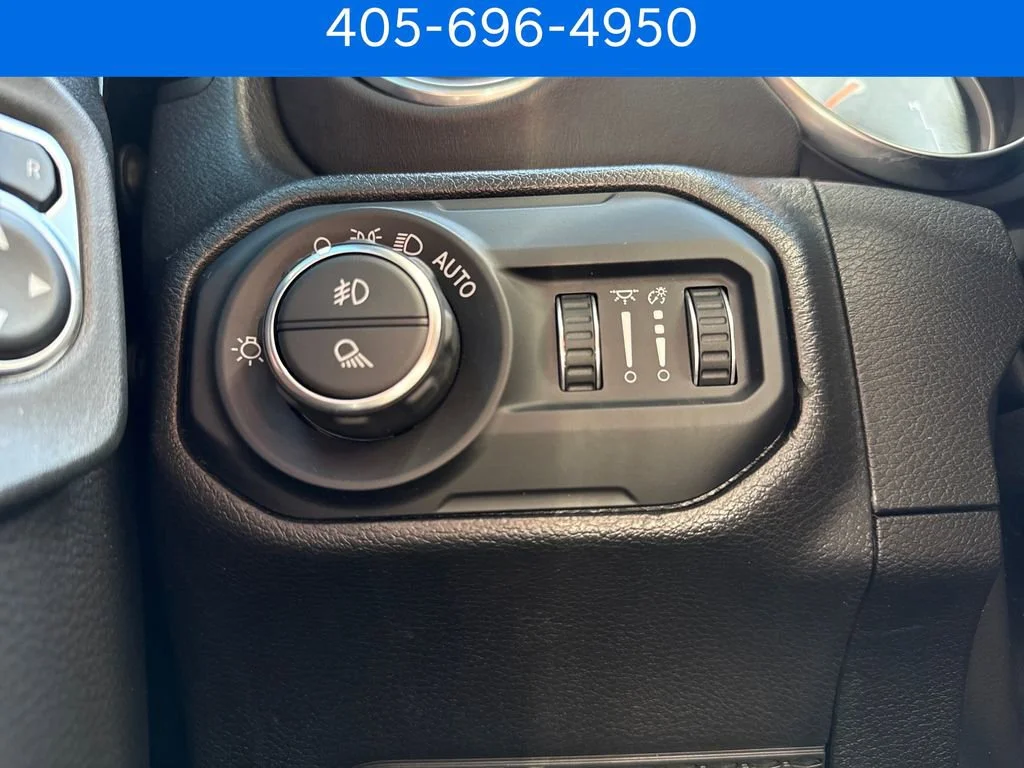 Pre-Owned 2022 Jeep Gladiator Overland